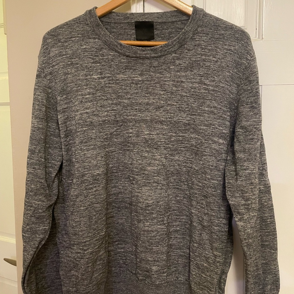 H&M Men's Heather Gray Crewneck Sweater